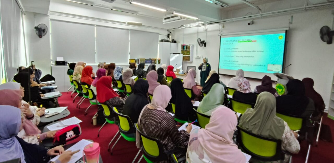 More Than 40 Muslimah Joined Our "Solat Anytime, Anywhere" Class