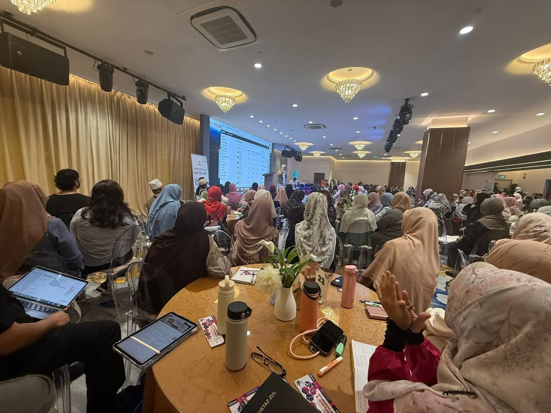 Full hall of participants at USMAI 2025