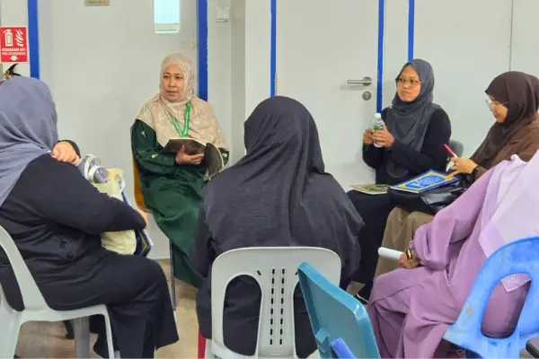 Program Belajar & Mengajar Keluarga Anda Al Quran class photo 6