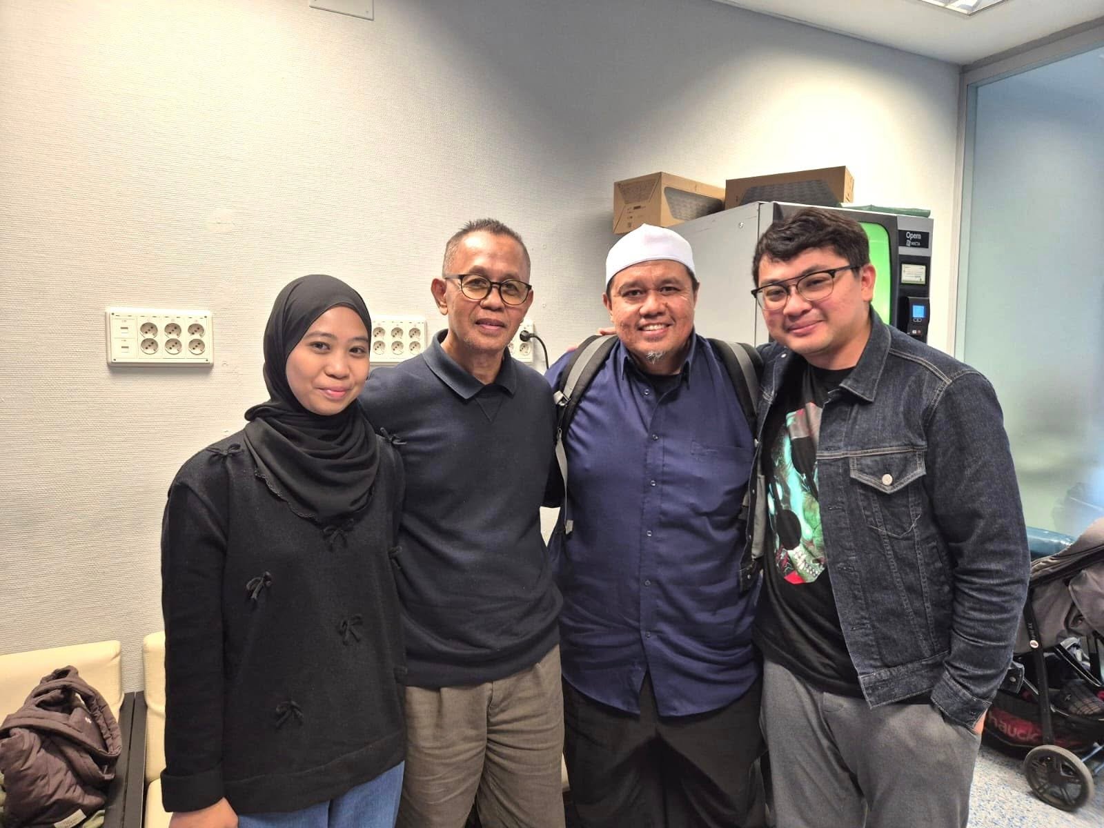 siti dahlia family with Attartil